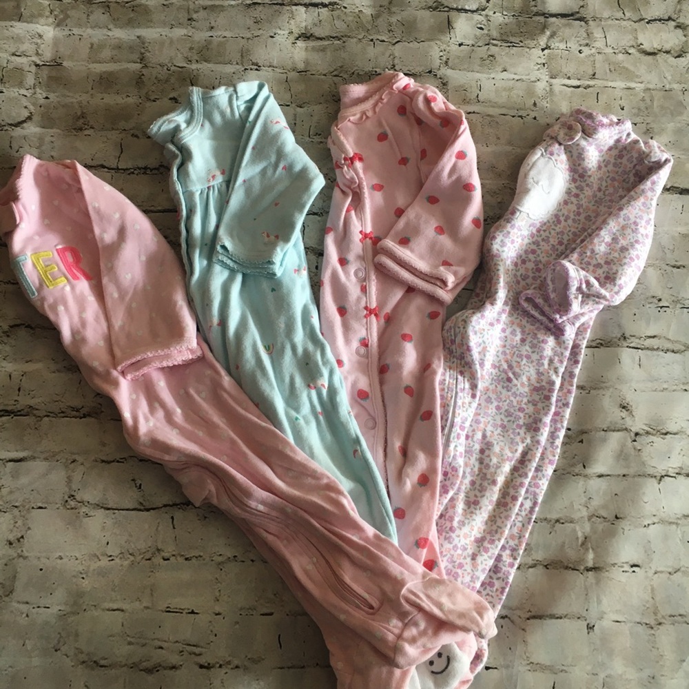 Carter’s 9 month pajama bundle